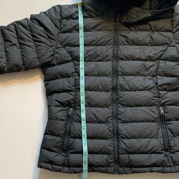TNA women’s size small dark, charcoal, gray Hooded down Jacket - Picture 13 of 14